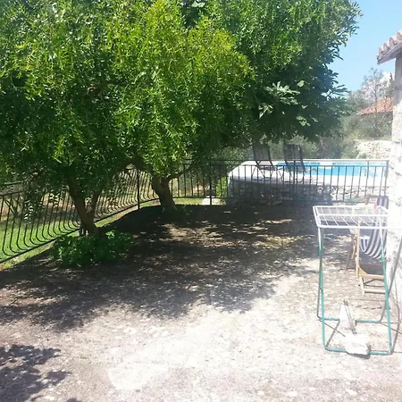 Kastil Mit Privatem Pool By Interhome