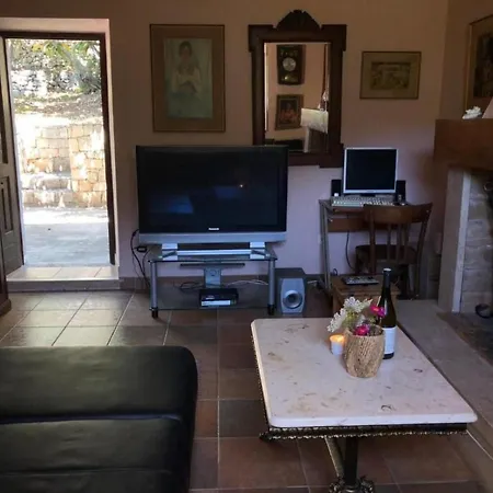 Kastil Mit Privatem Pool By Interhome Korčula