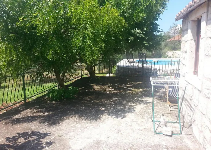 Kastil Mit Privatem Pool By Interhome