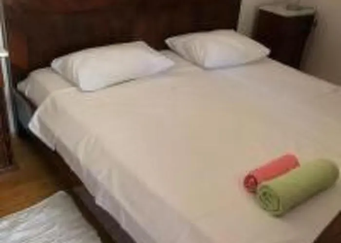 Kastil Mit Privatem Pool By Interhome Сasa de vacaciones Korčula