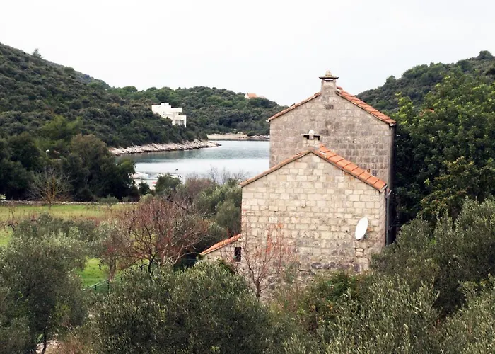 Kastil Mit Privatem Pool By Interhome Сasa de vacaciones