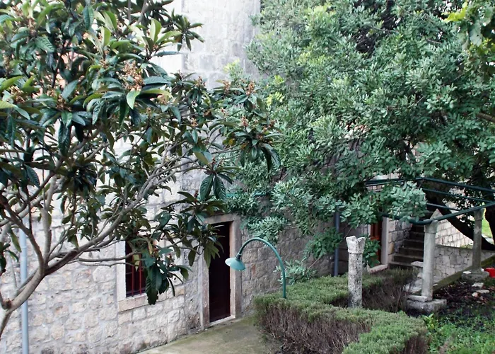 Kastil Mit Privatem Pool By Interhome *