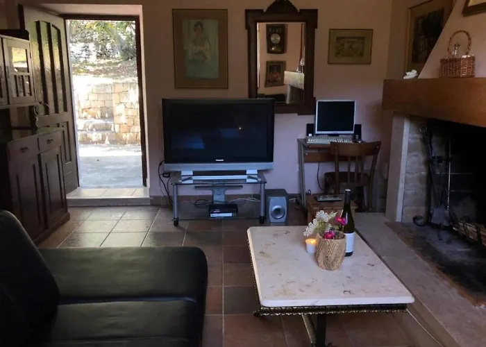 Kastil Mit Privatem Pool By Interhome Korčula